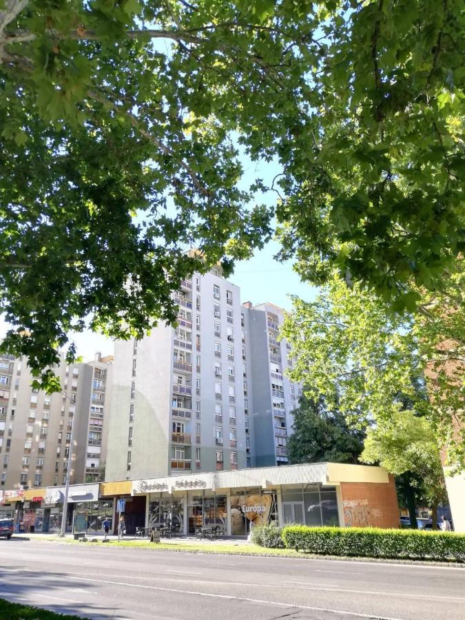 Aron Apartman Pecs Exterior photo
